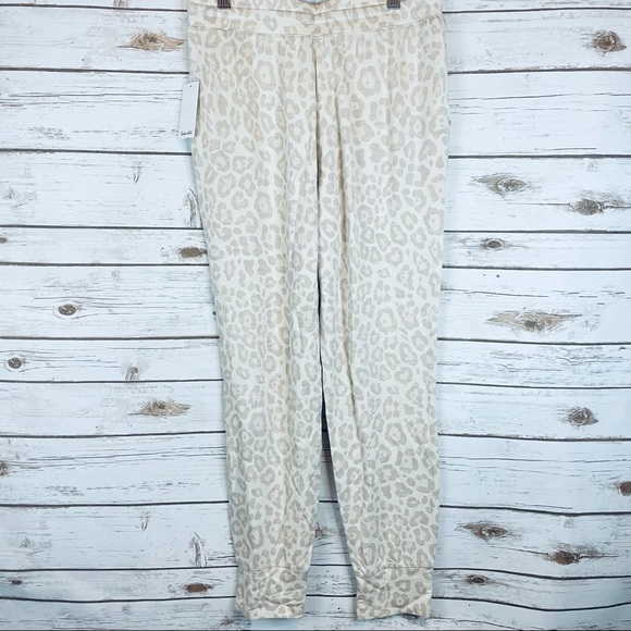 Splendid | Supersoft Canyon Leopard Jogger - Picture 5 of 6
